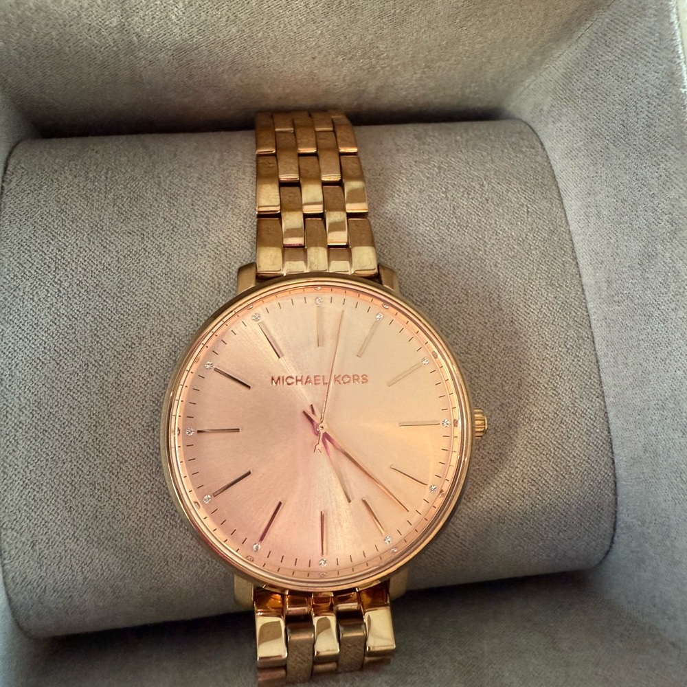 Michael Kors Gold Watch with Minimalist Dial and Link Bracelet